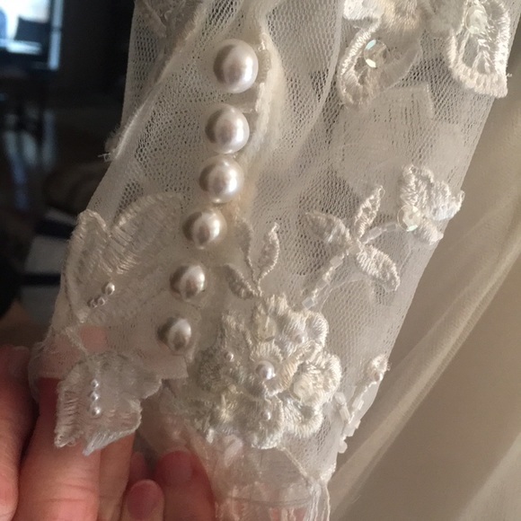 Sweetheart Ivory Ballgown Wedding Dress Size 12. Gently used. - Picture 4 of 16